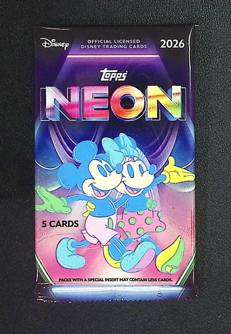 2026 Topps Disney Neon BLASTER BOX PACK (1 of 1)