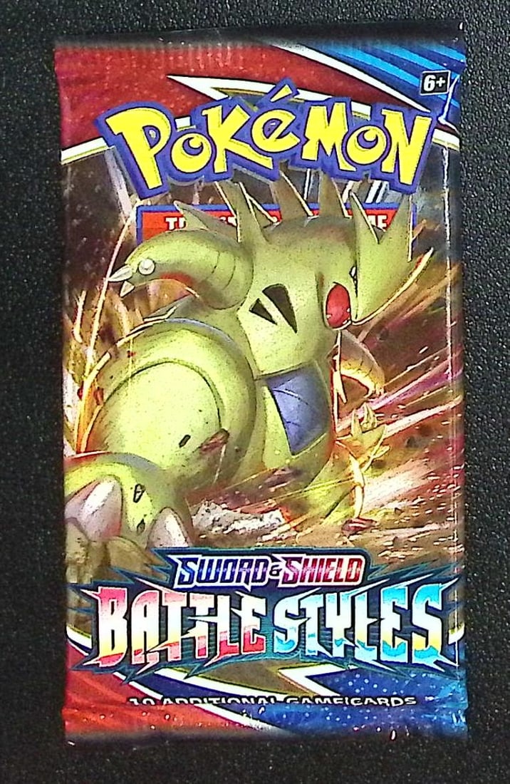 Pokemon Sword and Shield Battle Styles 10 Card Booster Pack Charizard Pikachu Holo Rare Cards: Pokemon Trading Card Game Cards, Charizard, Pikachu, Mewto, EX, Referse Holo, Holo Rare Cards, Secret Rare Cards, Full Art Cards, Evee, 3 Stars Ultra Rare Cards, Double Rare, Illustration Rare, Specia