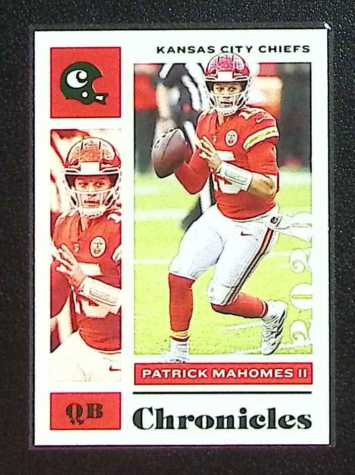 Patrick Mahomes Green Parallel 2020 Panini Chronicles #47 Kansas City Chiefs (1 of 2)