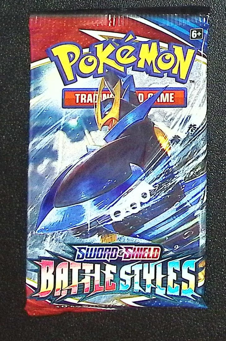 Pokemon Sword and Shield Battle Styles 10 Card Booster Pack Charizard Pikachu Holo Rare Cards: Pokemon Trading Card Game Cards, Charizard, Pikachu, Mewto, EX, Referse Holo, Holo Rare Cards, Secret Rare Cards, Full Art Cards, Evee, 3 Stars Ultra Rare Cards, Double Rare, Illustration Rare, Specia