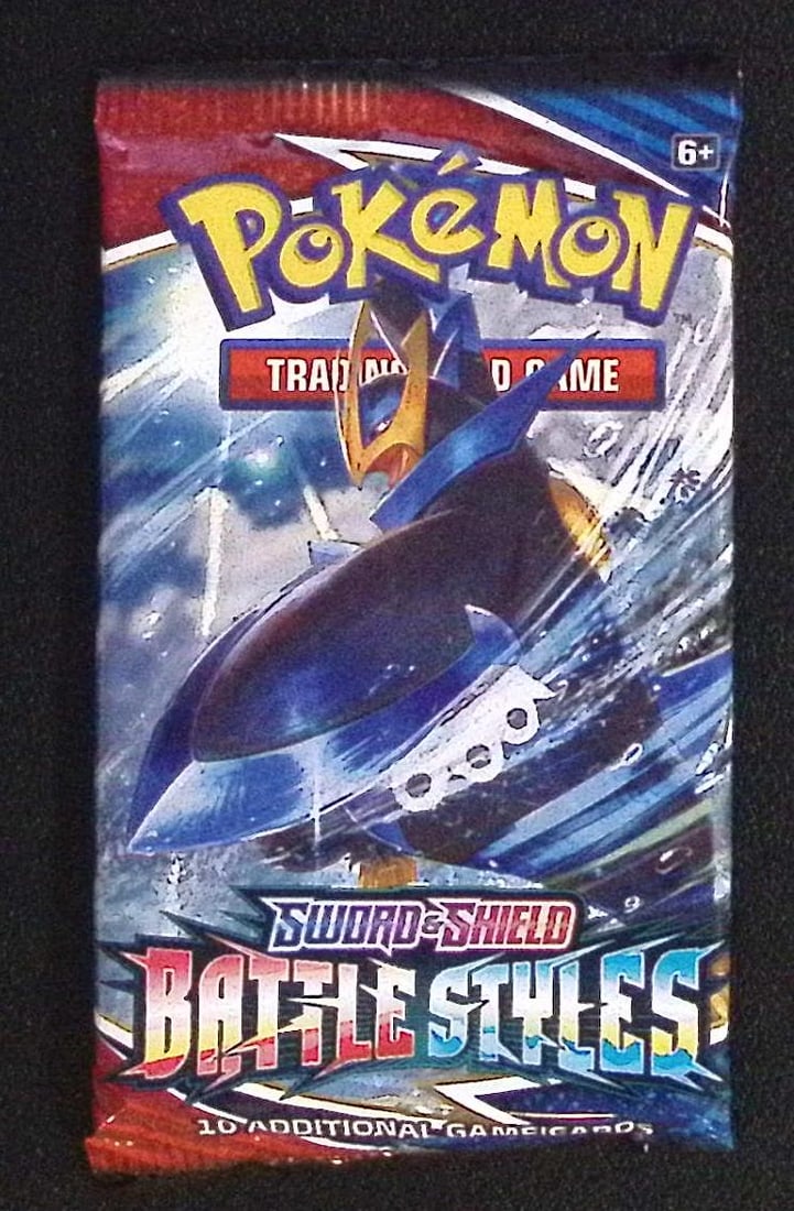 Pokemon Sword and Shield Battle Styles 10 Card Booster Pack Charizard Pikachu Holo Rare Cards: Pokemon Trading Card Game Cards, Charizard, Pikachu, Mewto, EX, Referse Holo, Holo Rare Cards, Secret Rare Cards, Full Art Cards, Evee, 3 Stars Ultra Rare Cards, Double Rare, Illustration Rare, Specia
