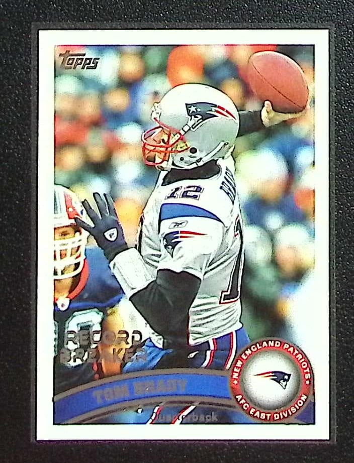 Tom Brady Record Breaker 2011 Topps #204 New England Patriots (1 of 2)