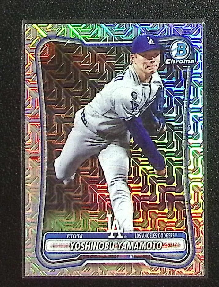 Yoshinobu Yamamoto Mojo Refractor 2026 Bowman Chrome #2 Los Angeles Dodgers (1 of 2)