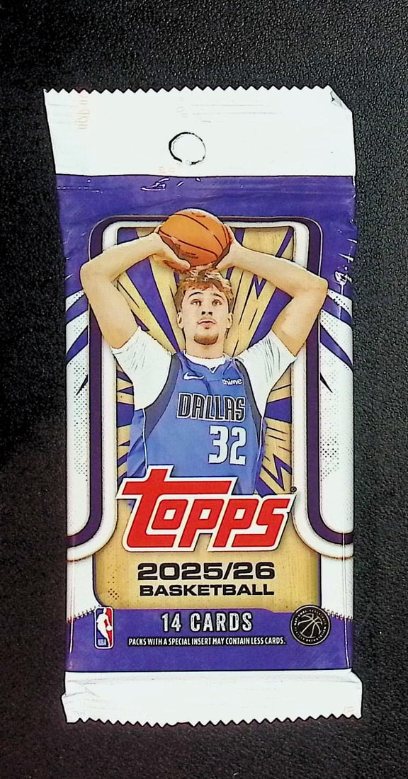 2025-26 Topps Basketball Card HANGER RETAIL PACK - RC'S: Cooper Flagg, Kon Kneuppel, VJ Edgecombe: Topps Basketball NBA Trading & Sports Cards, Rookie Cards in this set are Cooper Flagg, Dylan Harper, Ace Bailey, V J Edgecombe, Kon Knueppel , Autographs, Signatures, Green Topps Logo Refractor,