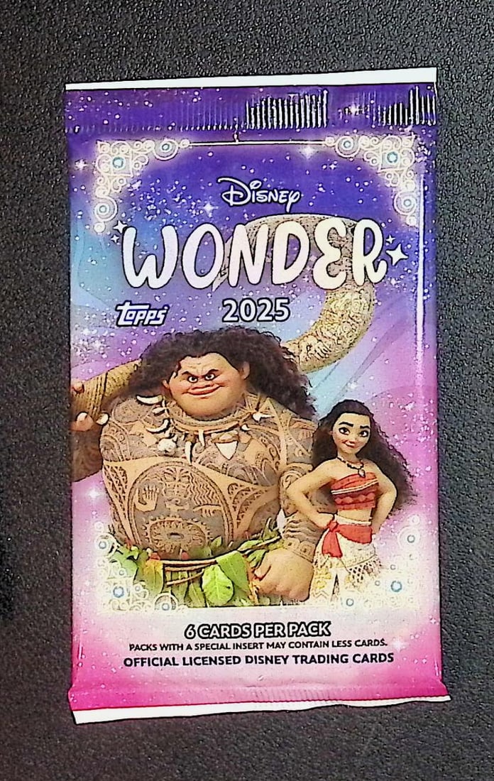 2025 Topps Disney Wonder Blaster Box Pack: Disney Topps Trading Cards of Movies & Television Shows, Refractors, Ray Waves, Numbered Rare Cards. Darth Vader, Luke Skywalker, Princess Leia, Mandalorian, Yoda, Grogu, Han Solo, Rebellion, Imperial