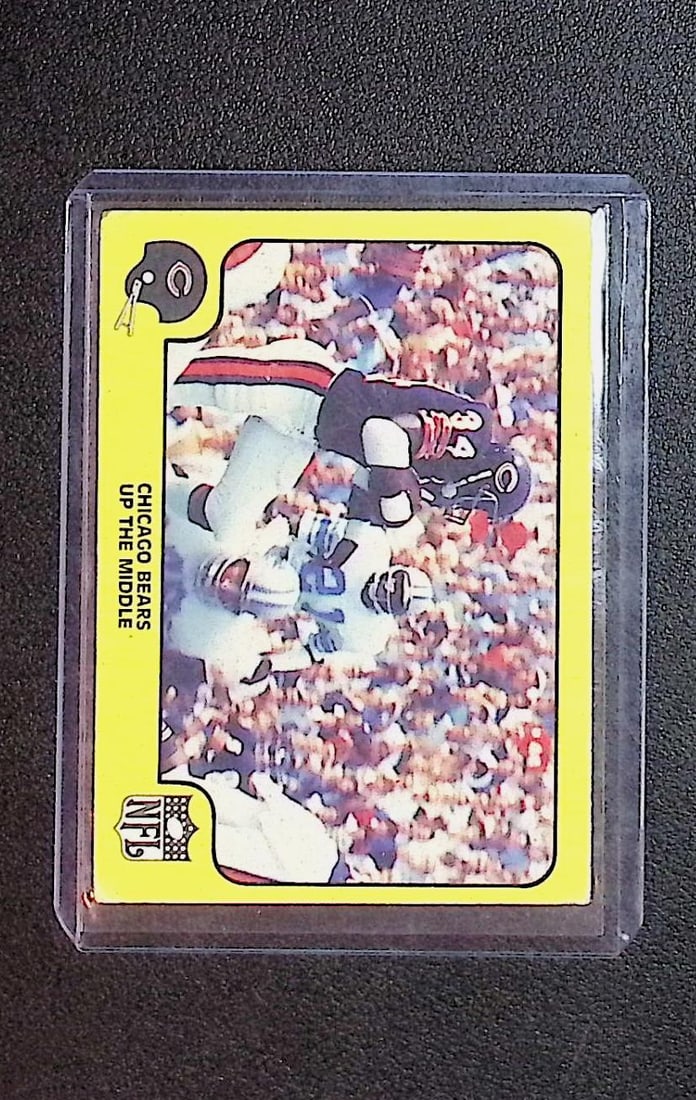 Walter Payton Chicago Bears Up The Middle 1978 Fleer #7: Fleer Vintage Football NFL Trading Cards, Old Sports Cards for Sale Near Me, Hall of Fame & Super Bowl Player Cards, Auction Memorabilia Lots for Sale on Line