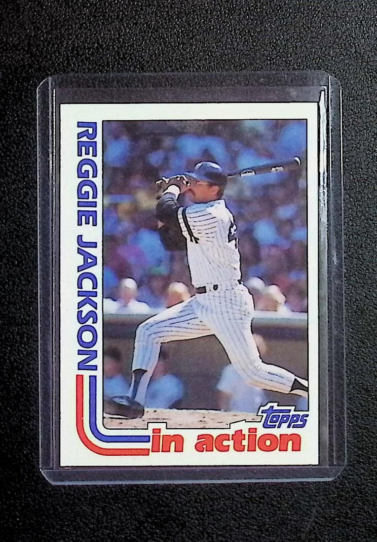 Reggie Jackson in Action 1978 Topps #301 Vintage New York Yankees Card (1 of 2)