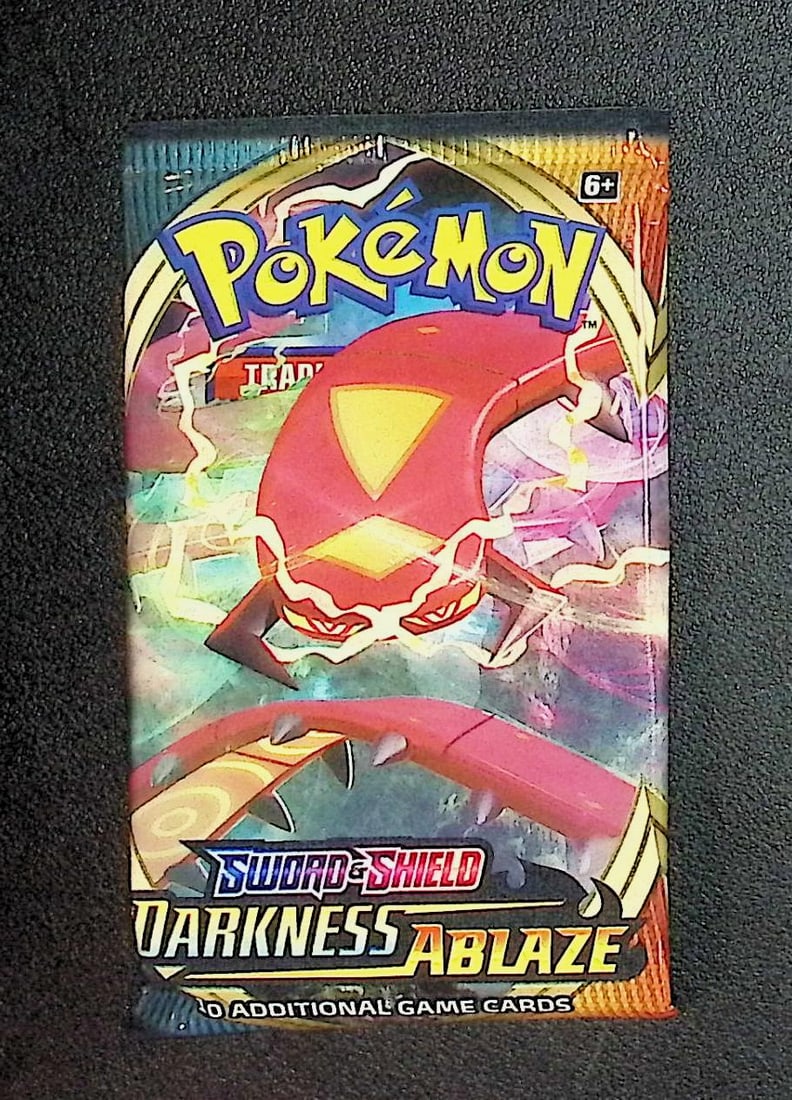 Pokemon Sword and Shield Darkness Ablaze 10 Card Booster Pack, Charizard, Pikachu, Holo Rare Cards: Pokemon Trading Card Game Cards, Charizard, Pikachu, Mewto, EX, Referse Holo, Holo Rare Cards, Secret Rare Cards, Full Art Cards, Evee, 3 Stars Ultra Rare Cards, Double Rare, Illustration Rare, Specia