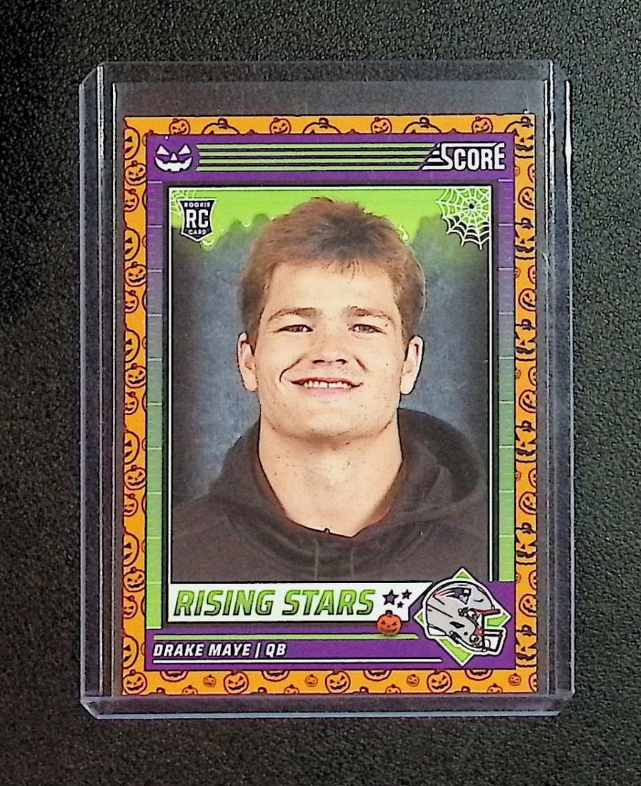 Drake Maye Rookie Rising Stars Score A Treat 2024 Score #17: Panini Select, Prizm, Mosaic, Contenders, Zenith, Phoenix, Illusions, Absolute, Rookie NFL Sports Trading Cards, SP, SSP, Cards, Football Cards for Sale Near Me, Superbowl & Hall of Fame Player Cards,
