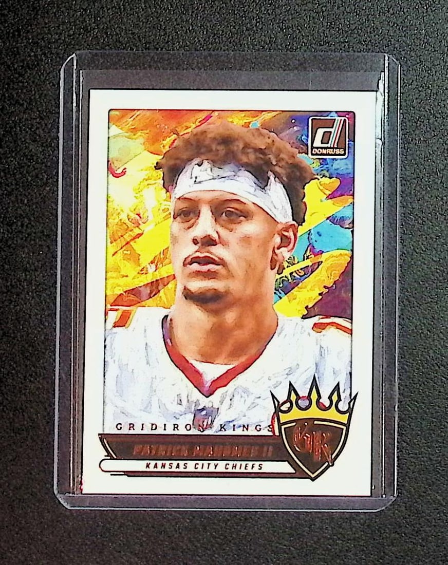 Patrick Mahomes,II Gridiron Kings 2025 Panini #GK-PMS: Panini Select, Prizm, Mosaic, Contenders, Zenith, Phoenix, Illusions, Absolute, Rookie NFL Sports Trading Cards, SP, SSP, Cards, Football Cards for Sale Near Me, Superbowl & Hall of Fame Player Cards,