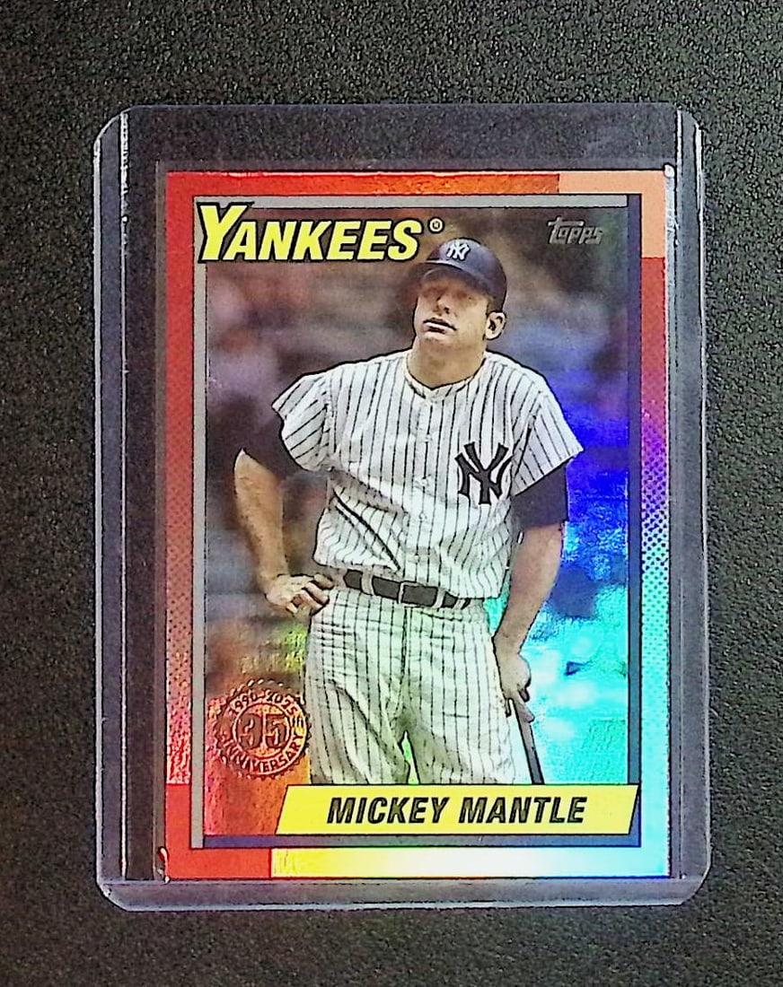 Mickey Mantle 35th Aniversary Foil Refractor 2025 Topps #U90-43 (1 of 2)