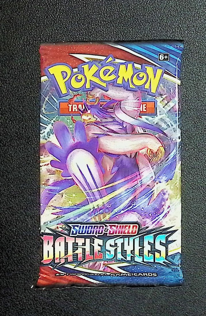 Pokemon Sword and Shield Battle Styles 10 Card Booster Pack Charizard Pikachu Holo Rare Cards: Pokemon Trading Card Game Cards, Charizard, Pikachu, Mewto, EX, Referse Holo, Holo Rare Cards, Secret Rare Cards, Full Art Cards, Evee, 3 Stars Ultra Rare Cards, Double Rare, Illustration Rare, Specia