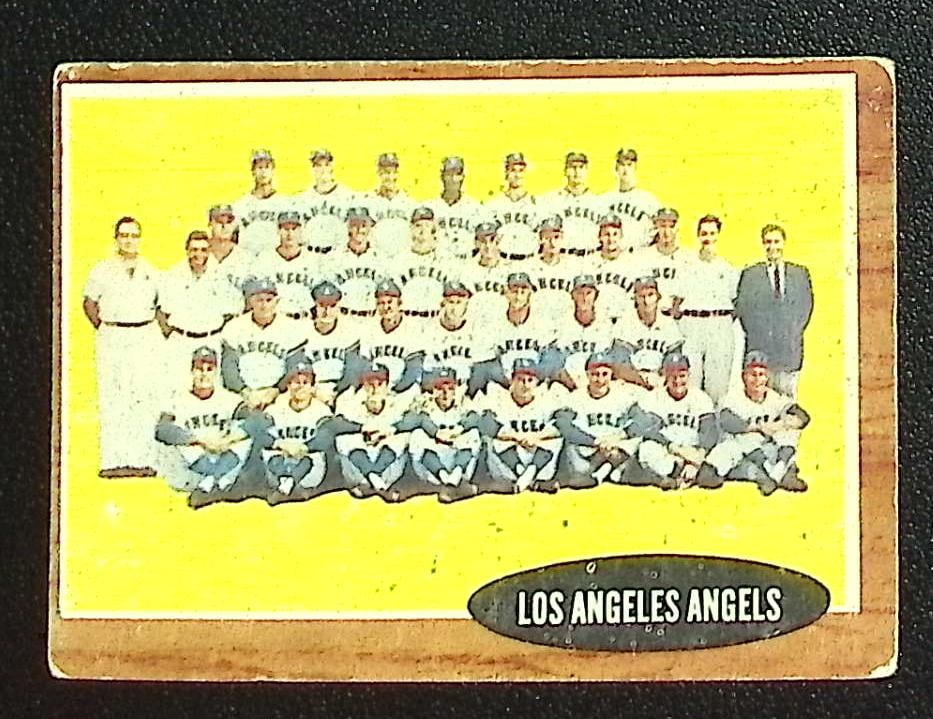 Los Angeles Angels 1962 Topps #132 Vintage Baseball Card: Topps Baseball MLB Trading & Sports Cards, Sports Cards for Sale Near Me, World Series & Hall of Fame Players Memorabilia, Refractors, X-Fractors, Numbered, SP, SSP, Valuable Auction Memorabilia Lots 