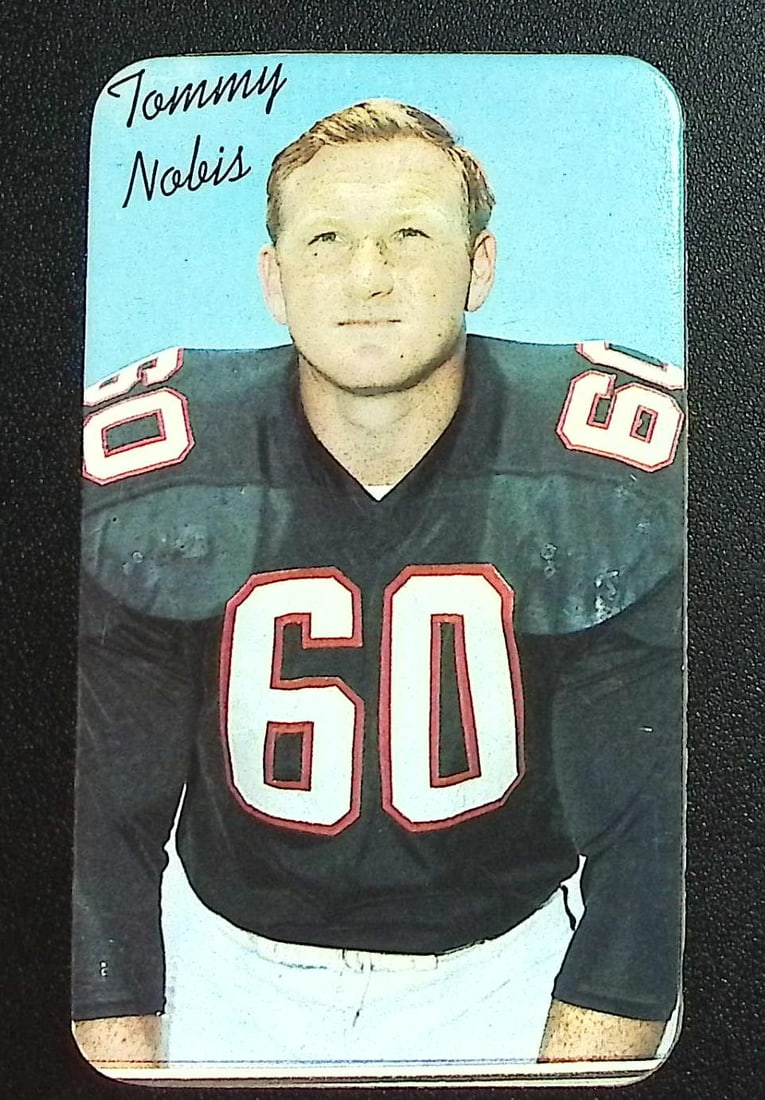 Tommy Nobis 1970 Topps Super #29: Topps Football NFL Trading Sports Cards, Sports Cards for Sale Near Me, Super Bowl & Hall of Fame Player Cards, Resurgence, Composite, SP, SSP, Valuable Auction Memorabilia Lots For Sale On Line