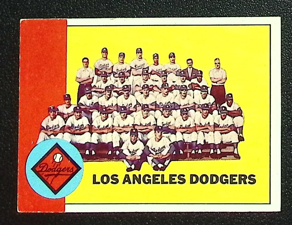 Los Angeles Dodgers 1963 Topps #337 Vintage Baseball Card: Topps Baseball MLB Trading & Sports Cards, Sports Cards for Sale Near Me, World Series & Hall of Fame Players Memorabilia, Refractors, X-Fractors, Numbered, SP, SSP, Valuable Auction Memorabilia Lots 