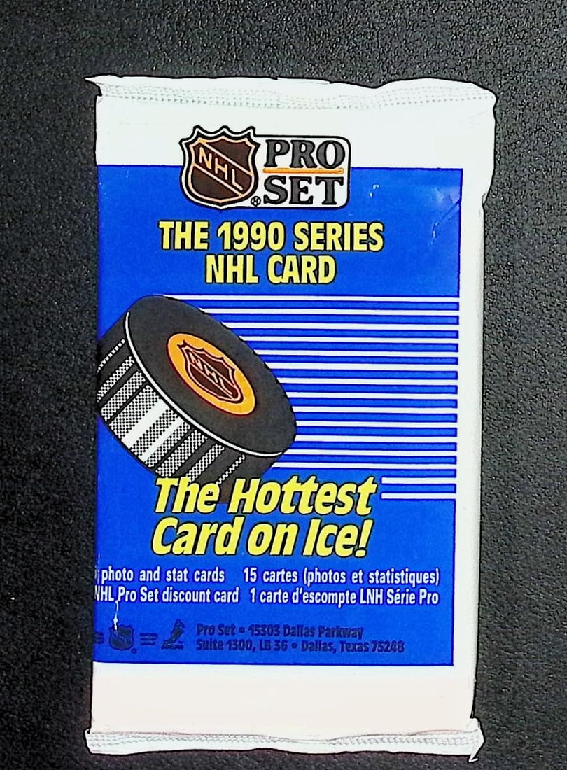 1990 Pro Set Vintage Hockey Cards Retail Box Pack Sports Cards Brett Hull Ray Bourque (1 of 1)