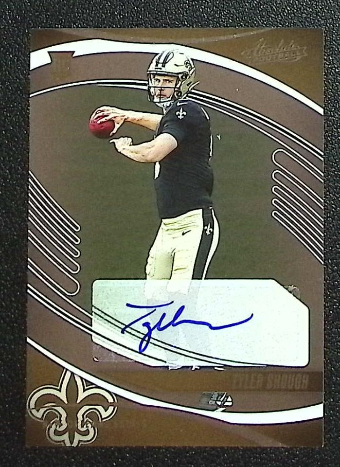 Tyler Shough Rookie Auto 2025 Absolute #194 New Orleans Saints (1 of 2)