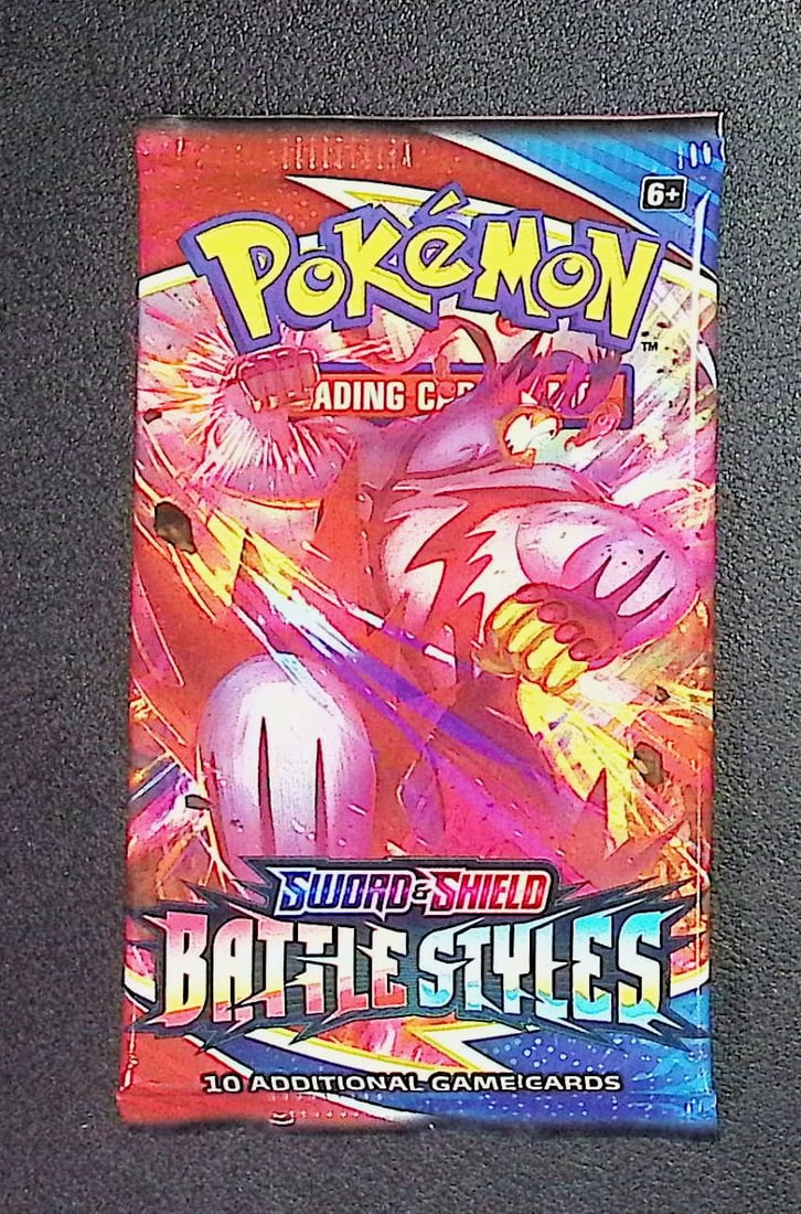 Pokemon Sword and Shield Battle Styles 10 Card Booster Pack Charizard Pikachu Holo Rare Cards: Pokemon Trading Card Game Cards, Charizard, Pikachu, Mewto, EX, Referse Holo, Holo Rare Cards, Secret Rare Cards, Full Art Cards, Evee, 3 Stars Ultra Rare Cards, Double Rare, Illustration Rare, Specia