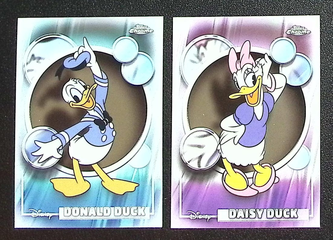 Donald Duck & Daisy Duck 2026 Topps Chrome Disney Trading Cards (1 of 2)