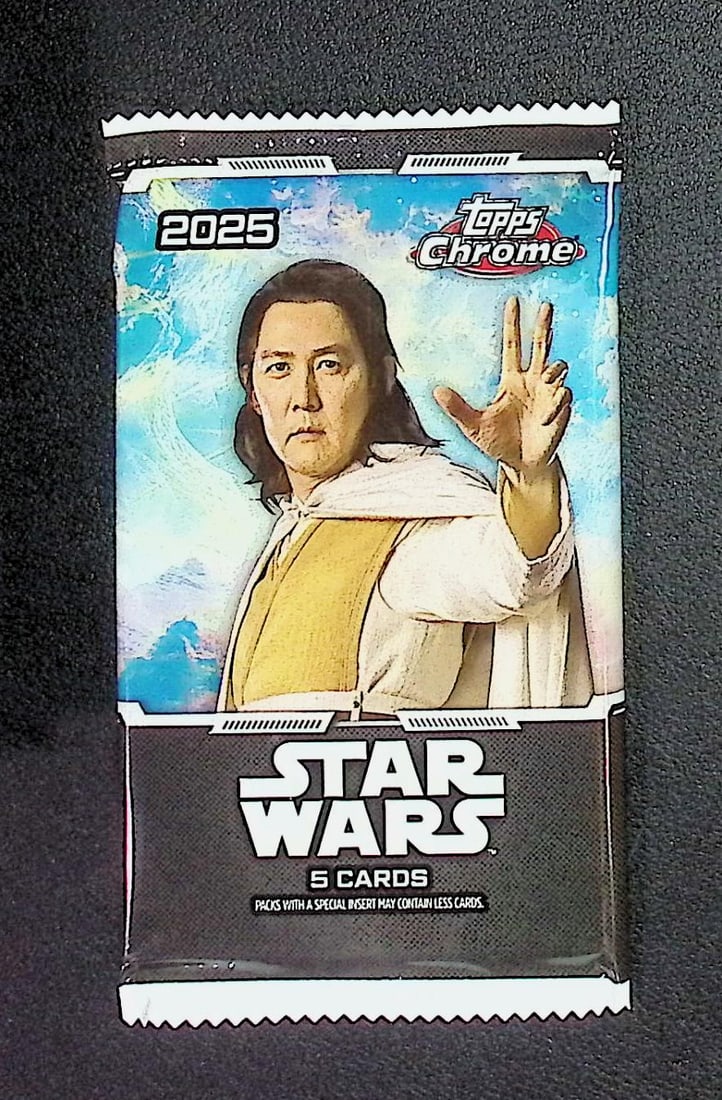 2025 Star Wars Topps Chrome Super Box Pack: Disney Topps Trading Cards of Movies & Television Shows, Refractors, Ray Waves, Numbered Rare Cards. Darth Vader, Luke Skywalker, Princess Leia, Mandalorian, Yoda, Grogu, Han Solo, Rebellion, Imperial