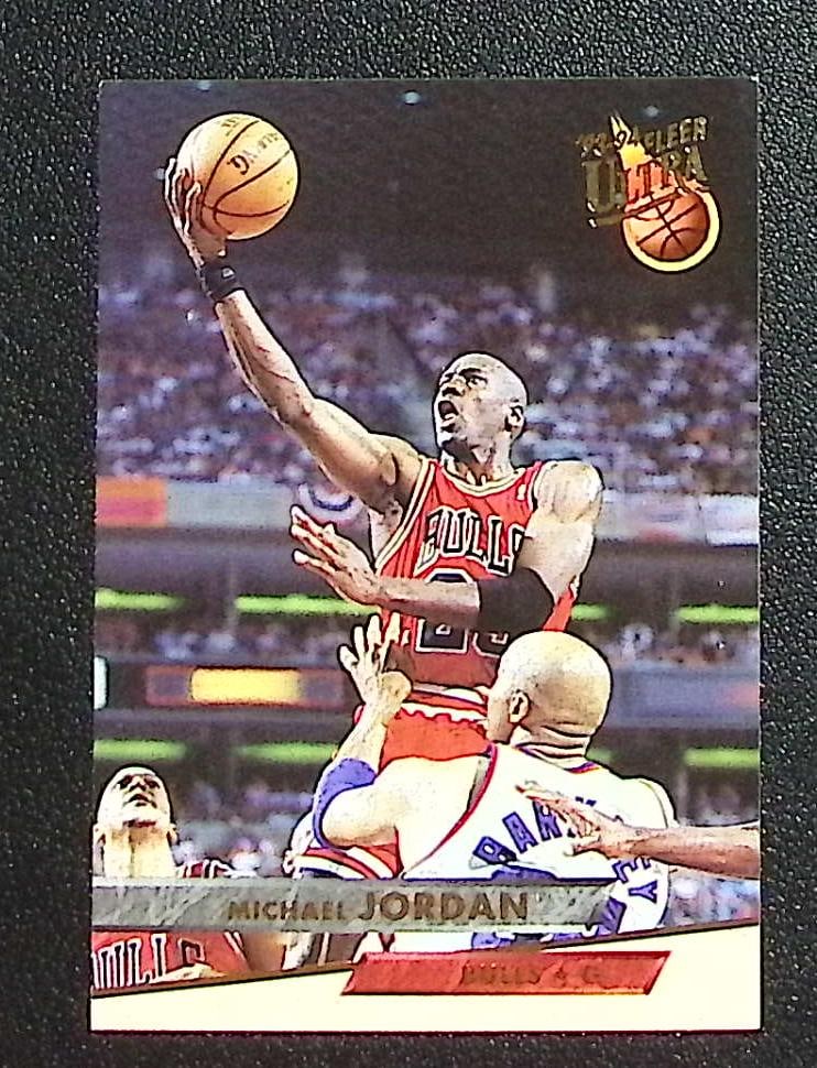 Michael Jordan 1993-94 Fleer Ultra #30 Chicago Bulls: Fleer Vintage Basketball NBA Trading & Sports Cards, NBA Championship & Hall of Fame Player Cards, Valuable Auction Memorabilia Lots Sold On Line, Old Sports Cards for Sale Near Me