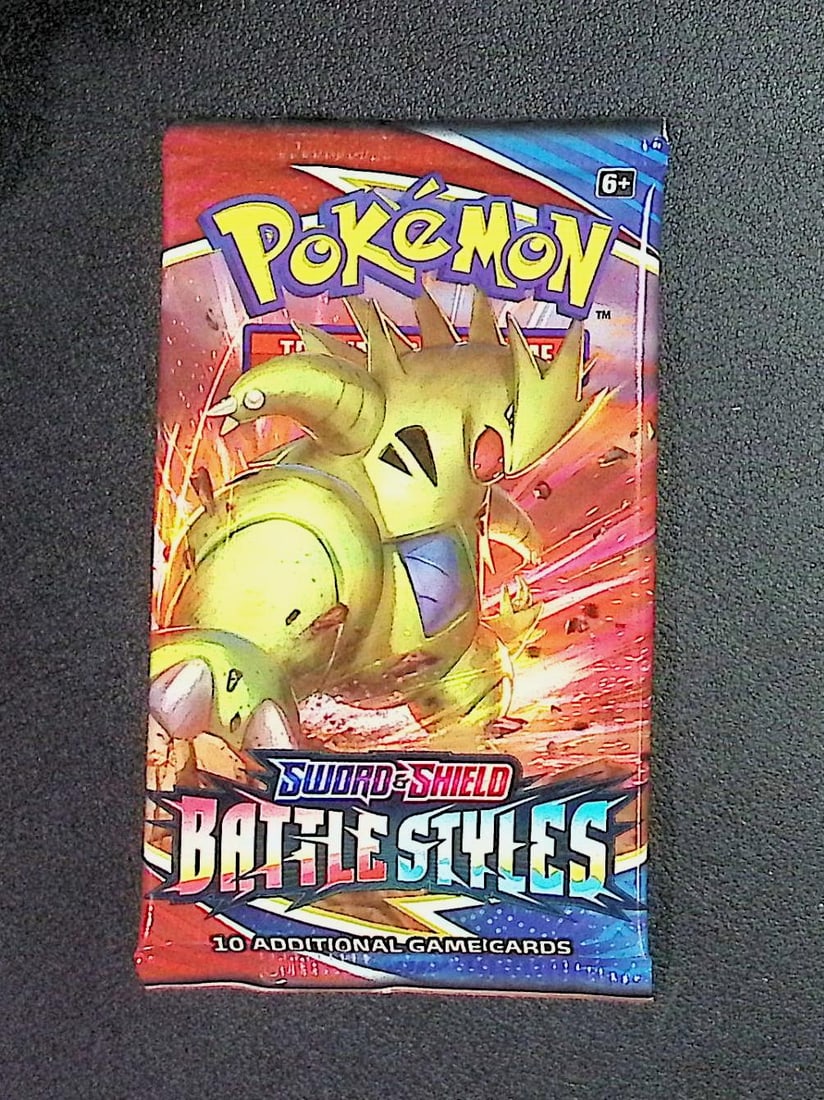 Pokemon Sword and Shield Battle Styles 10 Card Booster Pack Charizard Pikachu Holo Rare Cards (1 of 1)
