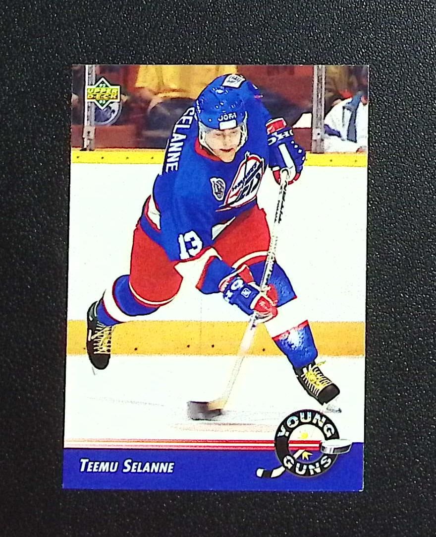 Teemu Selanne Young Guns Rookie Card 1992-93 Upper Deck #574 Winnipeg Jets: Upper Deck NHL Hockey Trading & Sports Cards, Sports Cards for Sale Near Me, Stanley Cup & Hall of Fame Players, Valuable Auction Memorabilia Lots for Sale On Line