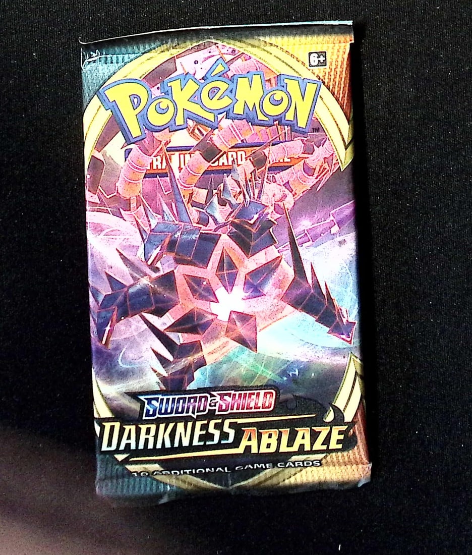 Pokemon Sword and Shield Darkness Ablaze 10 Card Booster Pack, Charizard, Pikachu, Holo Rare Cards: Pokemon Trading Card Game Cards, Charizard, Pikachu, Mewto, EX, Referse Holo, Holo Rare Cards, Secret Rare Cards, Full Art Cards, Evee, 3 Stars Ultra Rare Cards, Double Rare, Illustration Rare, Specia