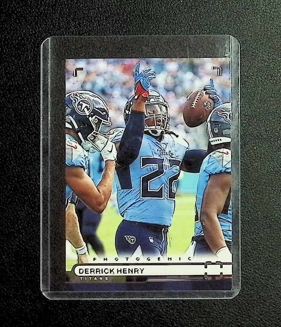 Derrick Henry Photogenic 2022 Panini Chronicles #PH-17: Panini, Donruss Optic, & Donruss Select, Prizm, Mosaic, Contenders, Zenith, Phoenix, Illusions, Absolute, Rookie NFL Sports Trading Cards, SP, SSP, Cards, Football Cards for Sale Near Me, Superbowl & 