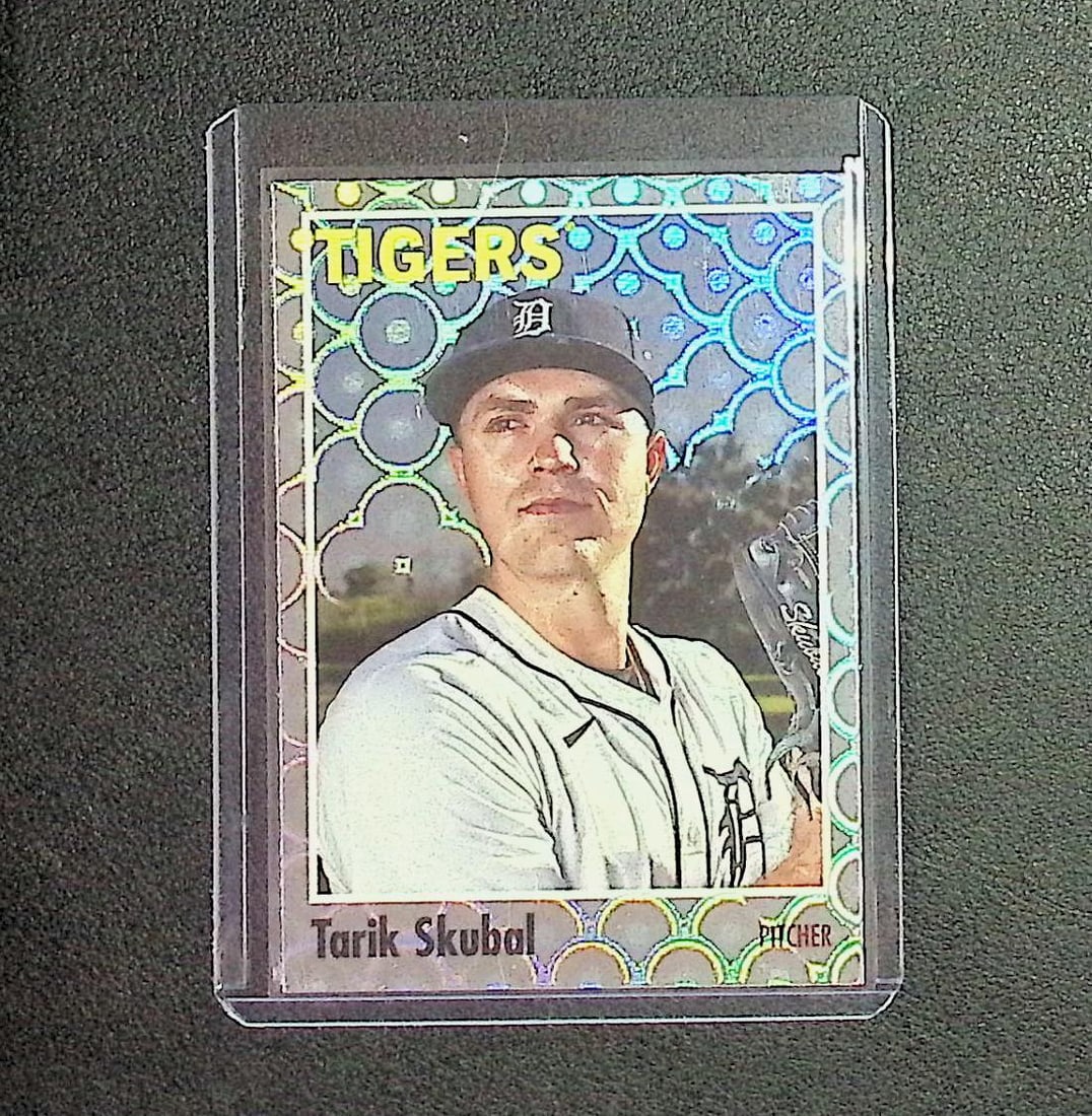 Tarik Skubal Endcap Circles Refractor 2024 Topps #180: Topps, Bowman, & Fanatics Baseball MLB Trading & Sports Cards, Sports Cards for Sale Near Me, World Series & Hall of Fame Players Memorabilia, Refractors, X-Fractors, Numbered, SP, SSP, Valuable Aucti