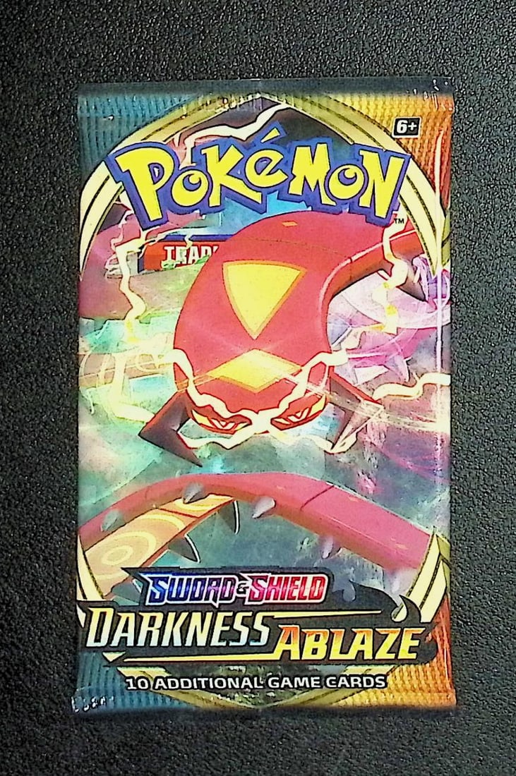 Pokemon Sword and Shield Darkness Ablaze 10 Card Booster Pack, Charizard, Pikachu, Holo Rare Cards: Pokemon Trading Card Game Cards, Charizard, Pikachu, Mewto, EX, Referse Holo, Holo Rare Cards, Secret Rare Cards, Full Art Cards, Evee, 3 Stars Ultra Rare Cards, Double Rare, Illustration Rare, Specia