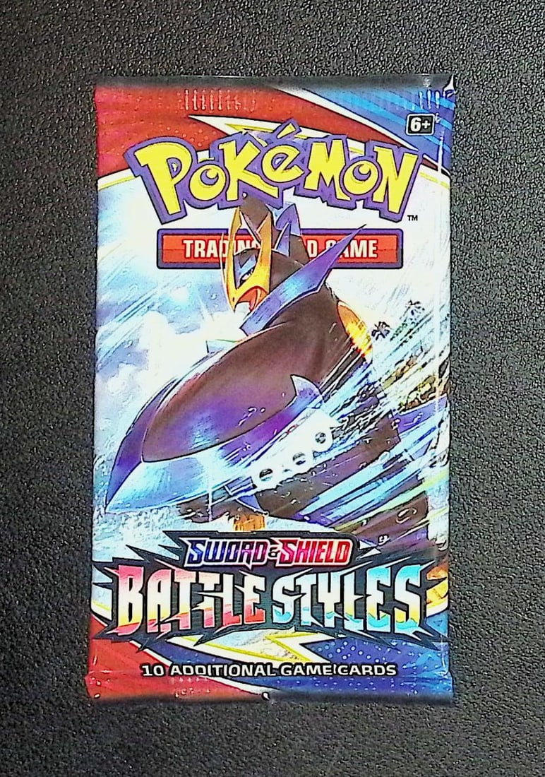 Pokemon Sword and Shield Battle Styles 10 Card Booster Pack Charizard Pikachu Holo Rare Cards: Pokemon Trading Card Game Cards, Charizard, Pikachu, Mewto, EX, Referse Holo, Holo Rare Cards, Secret Rare Cards, Full Art Cards, Evee, 3 Stars Ultra Rare Cards, Double Rare, Illustration Rare, Specia