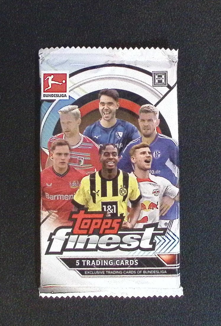 2022-23 Topps Finest Bundesliga Hobby Master Soccer Box Pack (1 of 1)