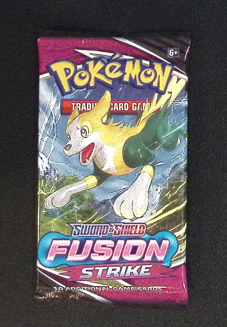 Pokemon Sword & Shield Fusion Stirke 10 Card Booster Pack: Pokemon Trading Card Game Cards, Charizard, Pikachu, Mewtwo, Reverse Holo, Holo Rare, Secret Rare Cards, Full Art Cards, Eevee, Ultra Rare Card, Illustration Rare, Special Illustration Rare SIR