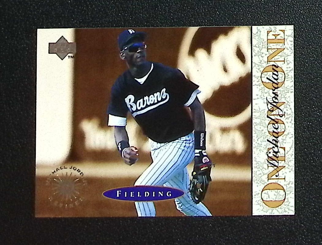 Michael Jordan One on One 1995 Upper Deck #2 Chicago White Sox: Upper Deck Baseball MLB Trading & Sports Cards, Old Sports Cards for Sale Near Me, Auction Memorabilia Lots for Sale On Line, World Series & Hall of Fame Players