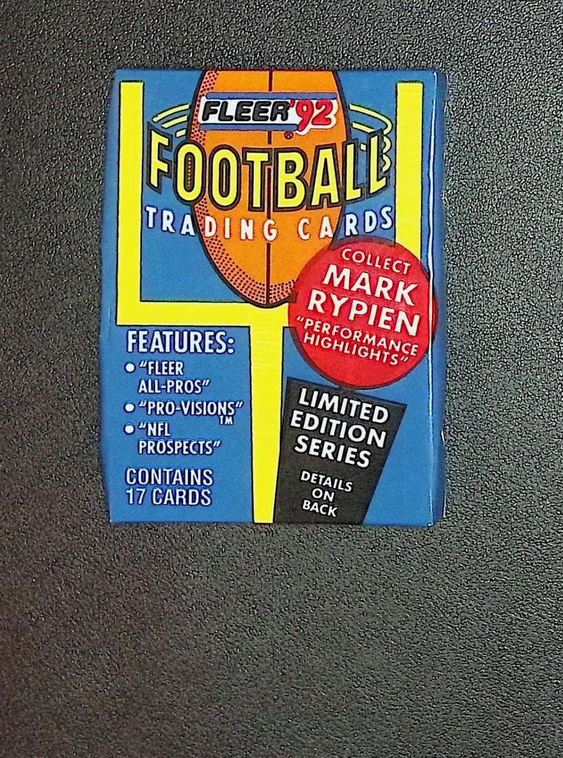 1992 Fleer Vintage Football Series 1 NFL Trading Cards - 17 Cards Per Pack: Fleer Vintage Football NFL Trading & Sports Cards, Superbowl Memorabilia, Old Sports Cards for Sale Near Me, Emmitt Smith, Dan Marino, Joe Montana, John Elway, Valuable Auction Memorabilia Lots for Sa