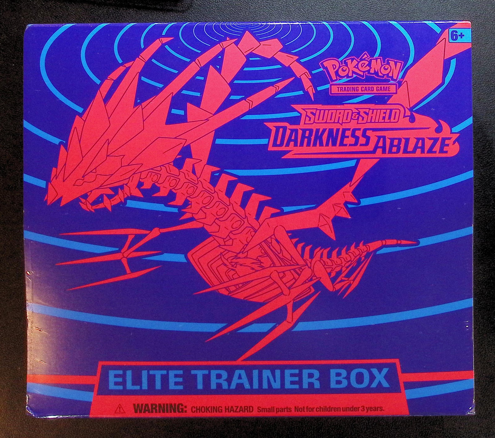 Pokemon Sword and Shield Darkness Ablaze Elite Trainer Box (ETB), Charizard, Pikachu, Holo Rare: Pokemon Trading Card Game Cards, Charizard, Pikachu, Mewto, EX, Referse Holo, Holo Rare Cards, Secret Rare Cards, Full Art Cards, Evee, 3 Stars Ultra Rare Cards, Double Rare, Illustration Rare, Specia