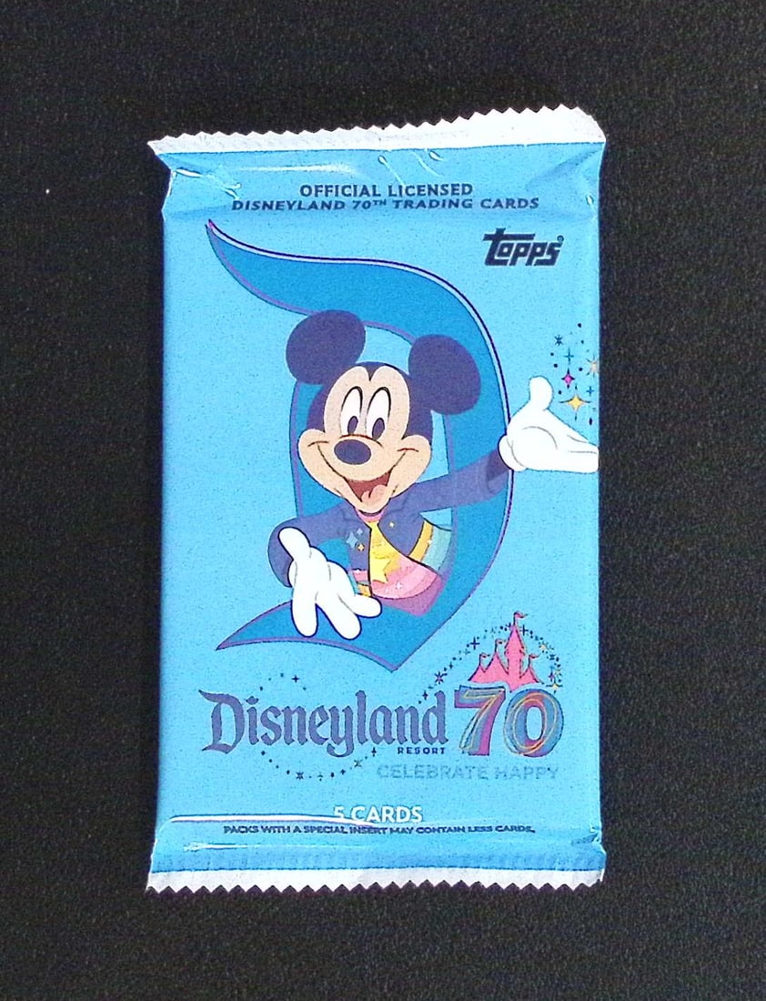 2025 Topps Disney Wonder Blaster Box Pack: Disney Topps Trading Cards of Movies & Television Shows, Refractors, Ray Waves, Numbered Rare Cards. Darth Vader, Luke Skywalker, Princess Leia, Mandalorian, Yoda, Grogu, Han Solo, Rebellion,
