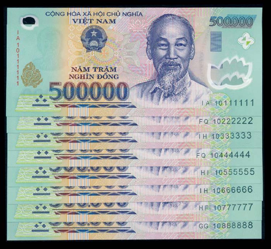 Viet Nam 8x500000 Dong 2003-06 (1 of 1)