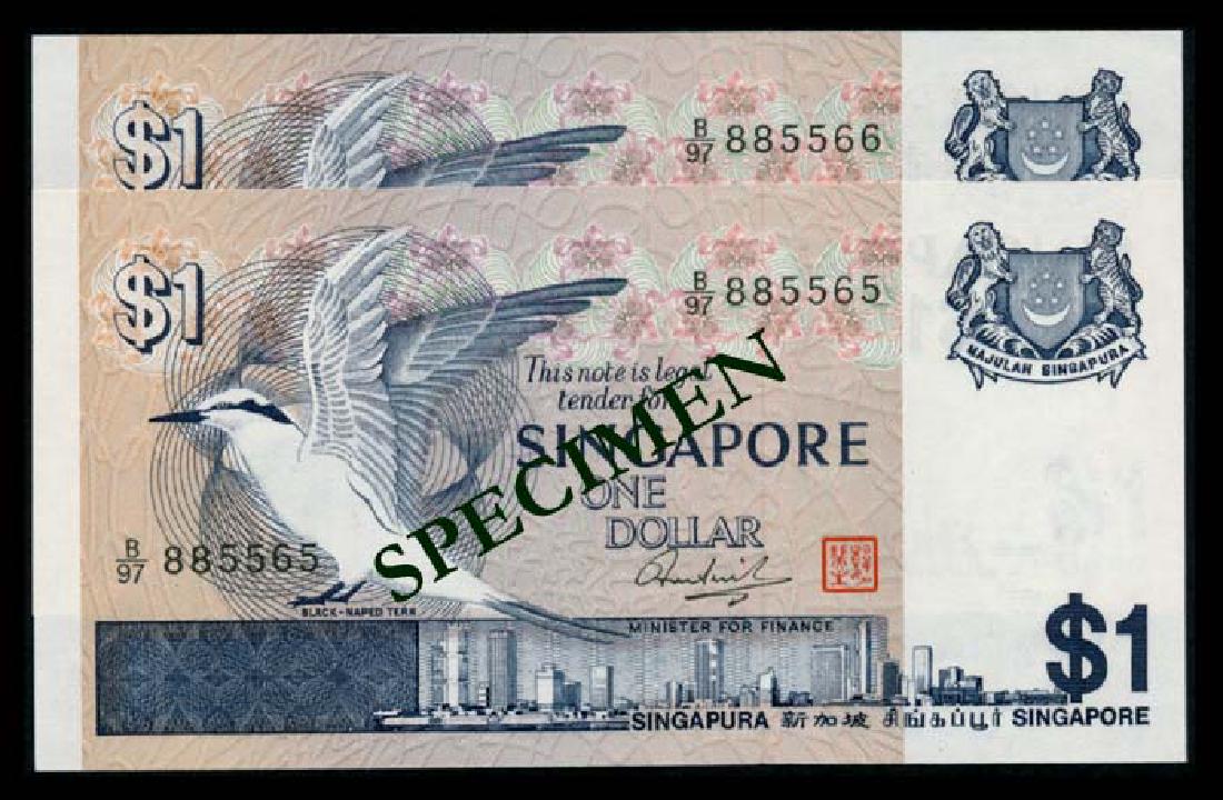 Singapore 2x$1 1976 bird AU-UNC: Singapore $1, (1976), bird, serial nos. B/97 885565 to 566, consecutive pair, AU-UNC. (2)