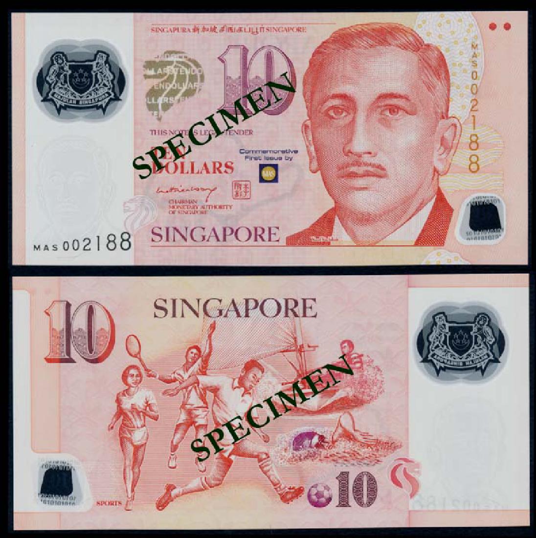 Singapore $10 2005 LHL: Singapore $10, (2005), President Ishak, MAS, sign. Lee Hsien Loong, polymer, commemorative, serial no. MAS 002188, with holder and envelope titled "1st MAS Commemorative Note Issue", AU-UNC.