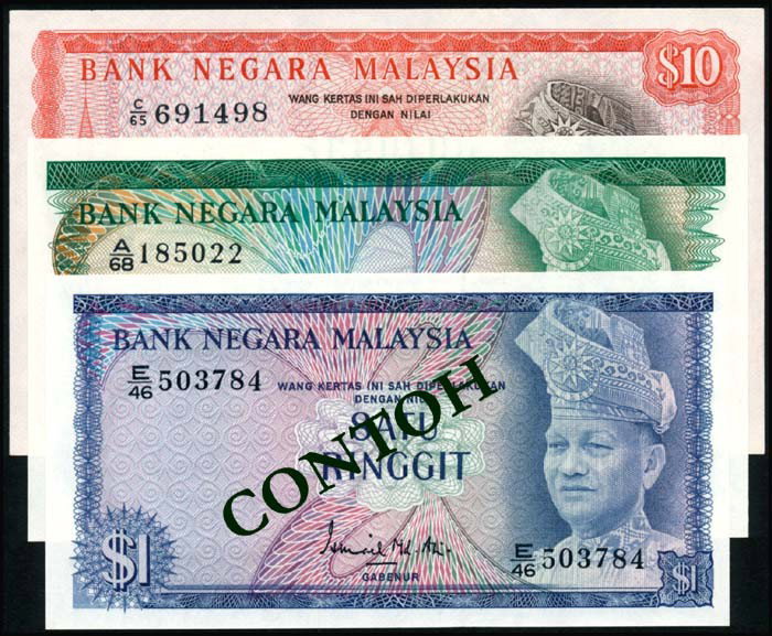 Malaysia $1 $5 $10 1972-76 AU-UNC: Malaysia $1, $5, $10, (1972-76), 2nd series, sign. Ismail Md. Ali, (P.7, 8a, 9a; KNB.7, 8a, 9a), serial nos., E/46 503784, A/68 185022, C/65 691498 respectively, $10 with minor ageing, AU-UNC. (3)