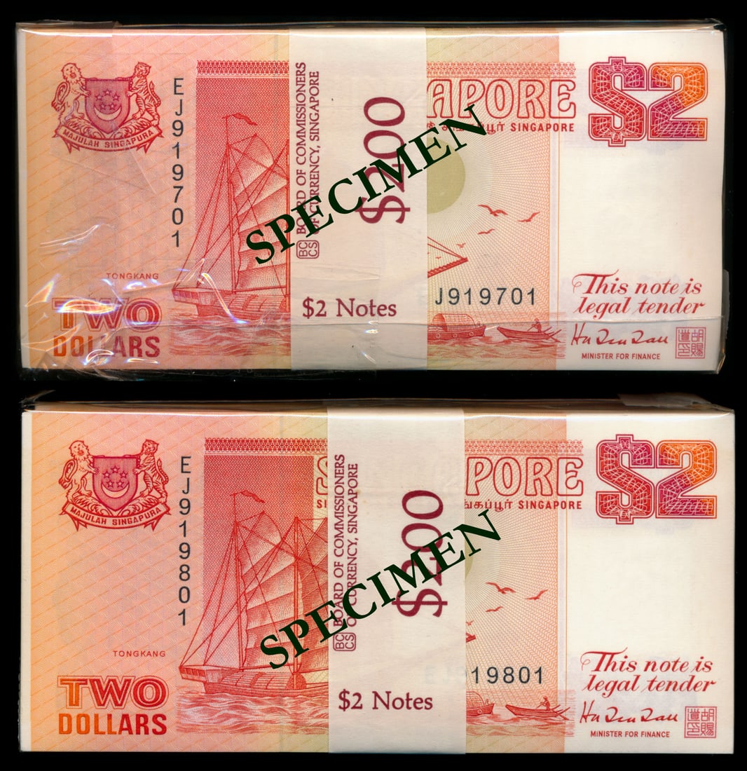 Singapore 200x$2 1990 ship orange: Singapore $2, (1990), ship, orange; one set with serial nos. EJ 919701 to 710, ZZ 137901, EJ 919712 to 748, ZZ 137902, EJ 919750, ZZ 137904, EJ 919752 to 754, ZZ 137907 to 909, EJ 919758 to 792, ZZ 13