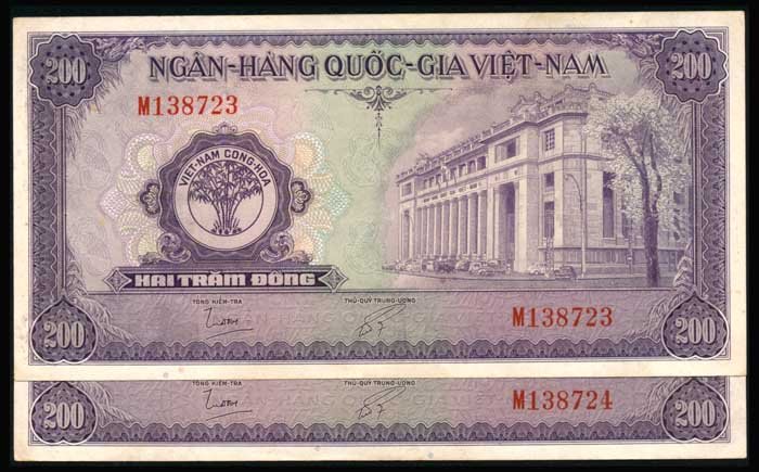 Viet Nam South 200 Dong 1958 P9a consecutive: Viet Nam/South Ngan-Hang Quoc-Gia Viet-Nam, 200 Dong, ND (1958), (P.9a), serial nos. M138723 to 724, consecutive pair, phs., ageing, VF. (2)