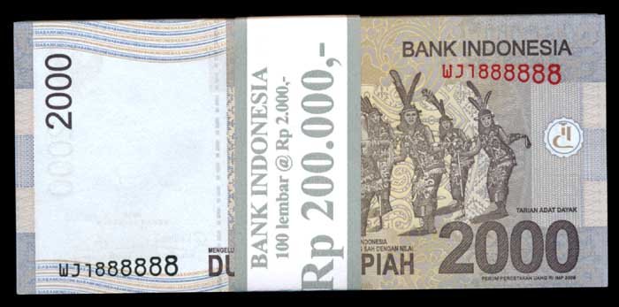 Indonesia 100x2000 Rupiah 2009-13: Indonesia Bank Indonesia, 2000 Rupiah, 2009-13, serial nos. WJI 888801 to 900, 100 consecutive notes, with original Bank Indonesia band, generally AU-UNC. (100)
