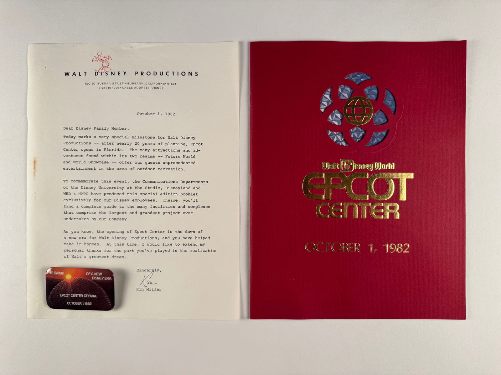 Disney Epcot 1982 Grand Opening Book + Welcome Letter + Pin Kit (1 of 4)