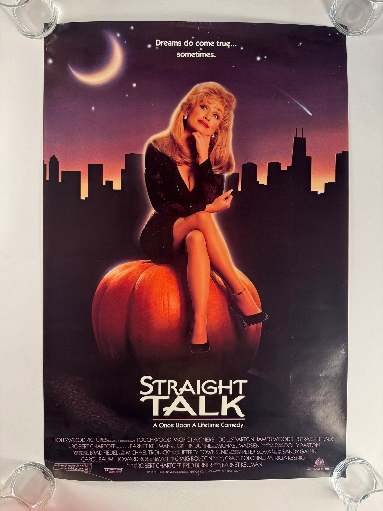 Straight Talk - 1992 Original Movie Poster 20x30 Vintage Dolly Parton James Woods: Straight Talk is a 1992 American romantic comedy film directed by Barnet Kellman, and starring Dolly Parton, James Woods, Griffin Dunne and Michael Madsen. Ships rolled.