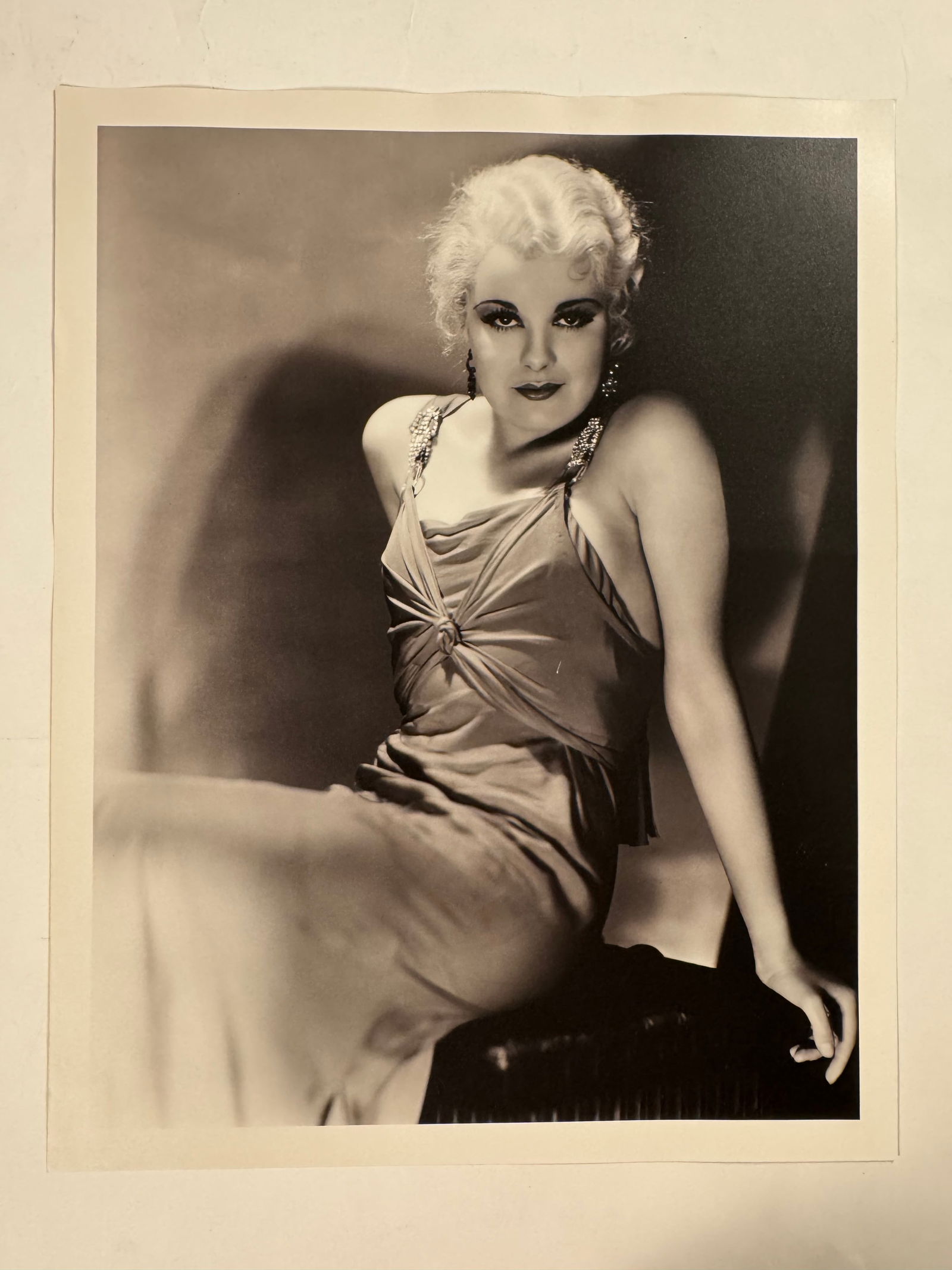 Joan Marsh 11x14 Extremely RARE Original Photograph Portrait by George Hurrell with COA: Joan Marsh (July 10, 1914 – August 10, 2000) was an American child actress in silent films between 1915 and 1921. Later, during the sound era, she resumed her acting career and performed in a variet