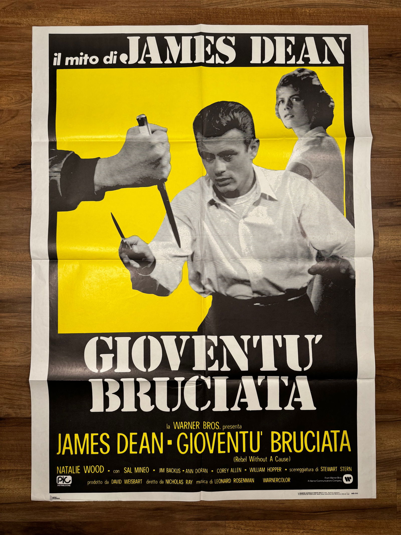 Rebel Without A Cause 1955 RR1980s Original 2 Fogli Italian 1P Folded Movie Poster 39"x55" James: Rebel Without a Cause is a 1955 American coming-of-age melodrama film, directed by Nicholas Ray. The film stars James Dean, Natalie Wood, Sal Mineo, Jim Backus, Ann Doran, Corey Allen, William Hopper,