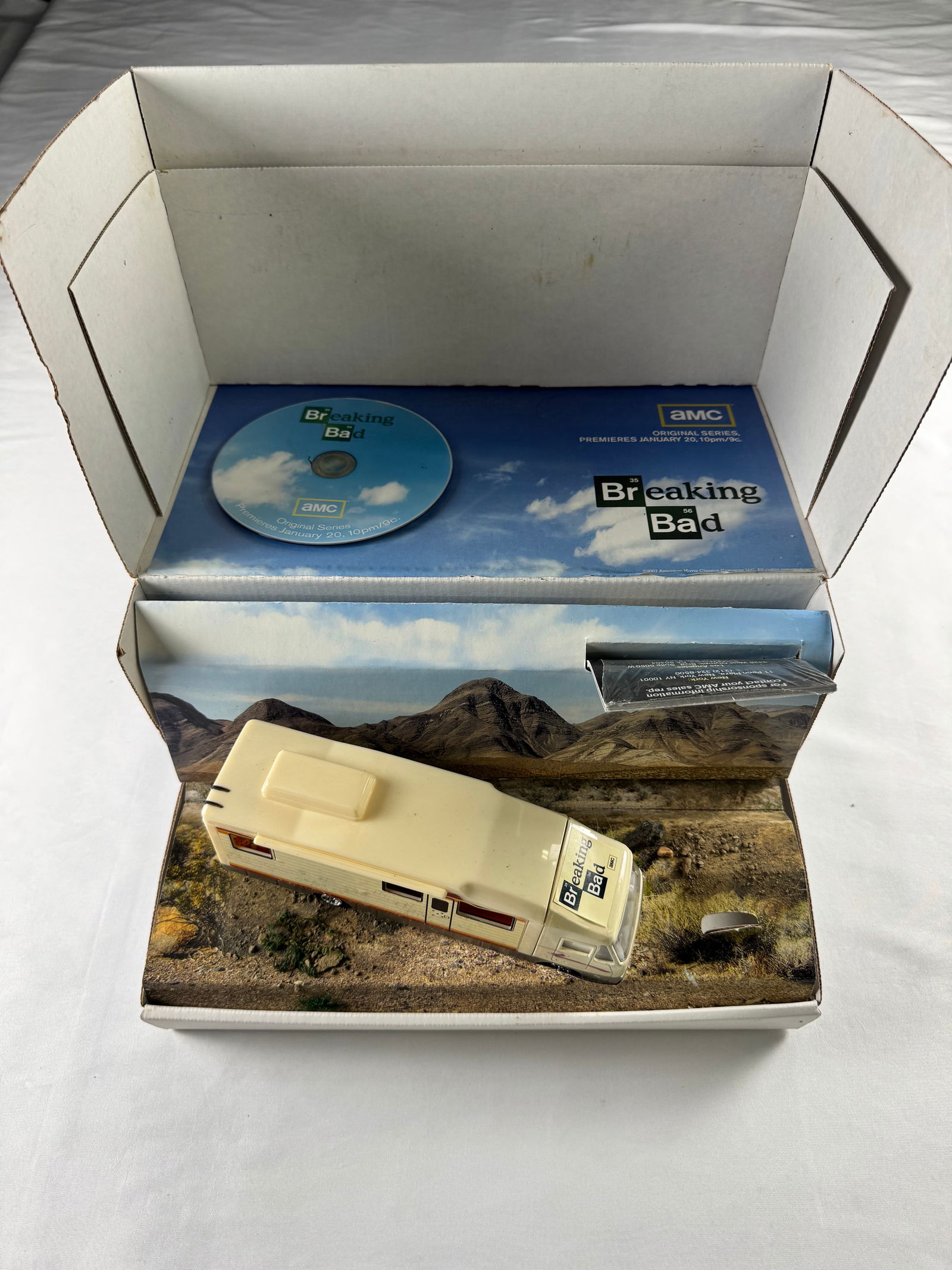Breaking Bad AMC Promotional Box with RV Model and Disc (1 of 7)